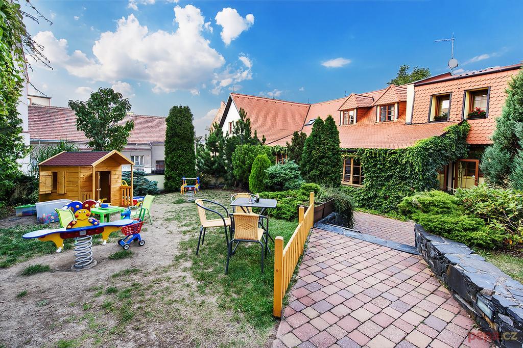 Skuteč Restaurace A Penzion U Palecku מראה חיצוני תמונה